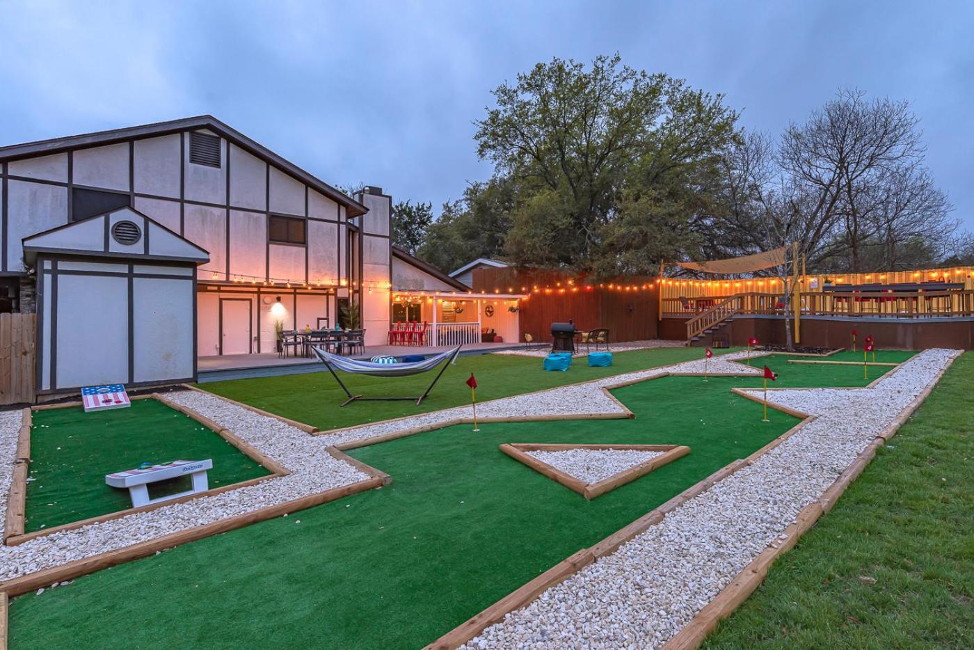 Pool, Gameroom & Minigolf Enchanting Texas Home San Antonio Buitenkant foto