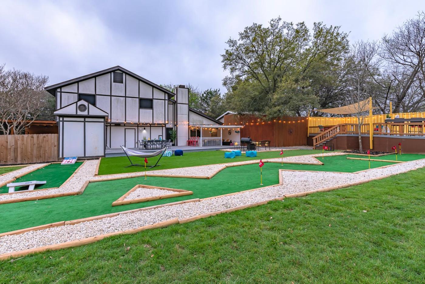 Pool, Gameroom & Minigolf Enchanting Texas Home San Antonio Buitenkant foto