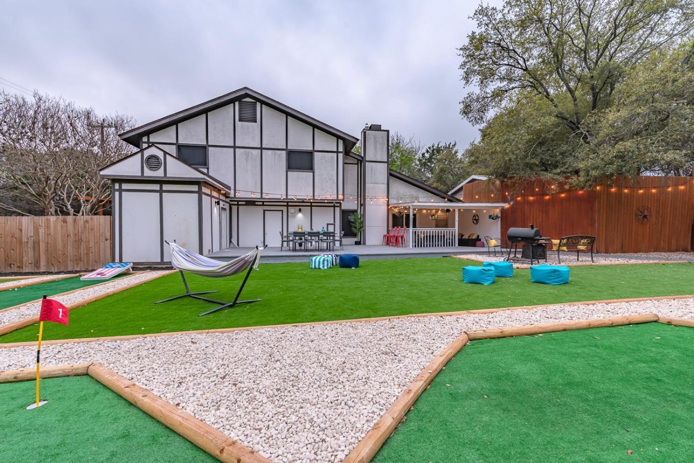 Pool, Gameroom & Minigolf Enchanting Texas Home San Antonio Buitenkant foto